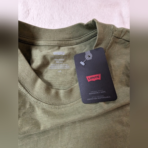 Levi's - Tri Tone Long Sleeve Tee - Picture 3 of 6